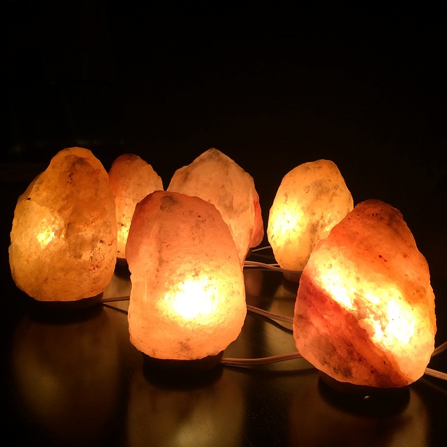 himalájské solné lampy