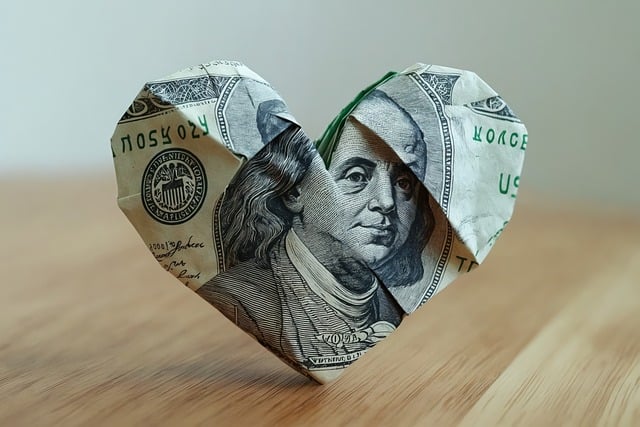 srdce z dolarů